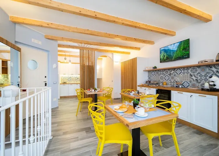 Couette-café Grenilù Sea 4*