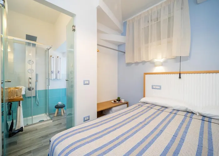 Alojamento de Acomodação e Pequeno-almoço Grenilu Sea 4*