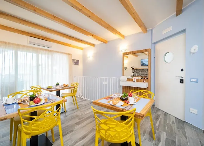 Grenilu Sea Alojamento de Acomodação e Pequeno-almoço Crotone