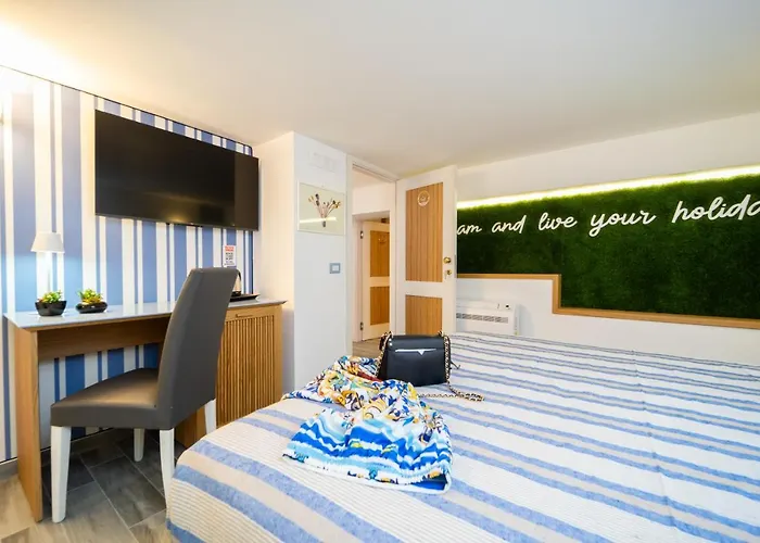 Grenilù Sea Couette-café 4*