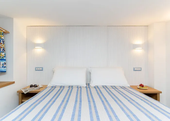 לינה וארוחת בוקר Grenilu Sea קרוטונה